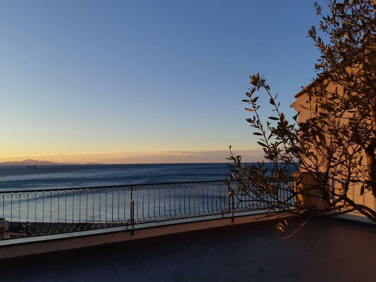 Appartement Amalfi Coast Emotions à Vietri Extérieur photo